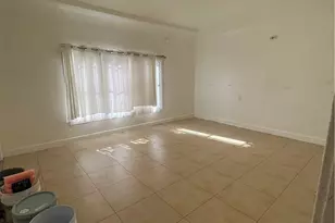 6812 S Hoover, Los Angeles, CA 90044 - Photo 9