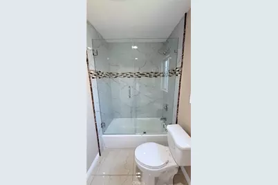 11154 Towne, Los Angeles, CA 90061 - Photo 23