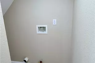 11154 Towne, Los Angeles, CA 90061 - Photo 21