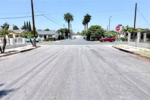 11154 Towne, Los Angeles, CA 90061 - Photo 57
