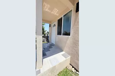 11154 Towne, Los Angeles, CA 90061 - Photo 7