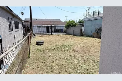 11154 Towne, Los Angeles, CA 90061 - Photo 43