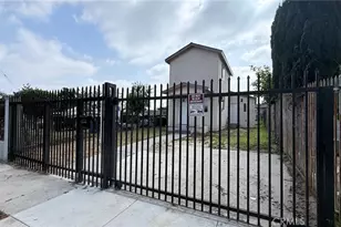 11154 Towne, Los Angeles, CA 90061 - Photo 5