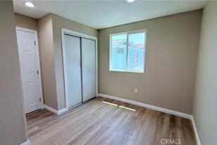 11154 Towne, Los Angeles, CA 90061 - Photo 37
