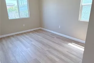 11154 Towne, Los Angeles, CA 90061 - Photo 27