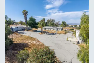 22540 Markham Street, Perris, CA 92570 - Photo 13