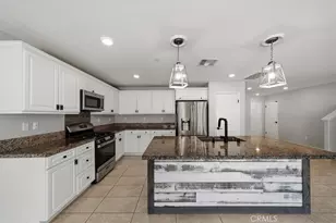10317 Conure Ct, Moreno Valley, CA 92557 - Photo 11