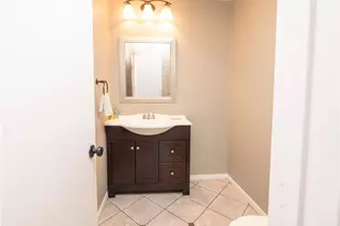 1077 S Santo Antonio Dr, Colton, CA 92324 - Photo 13