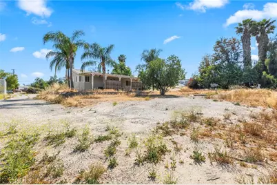 22540 Markham Street, Perris, CA 92570 - Photo 7