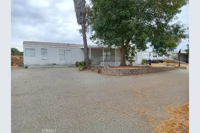 18420 Decker, Perris, CA 92570 - Photo 5