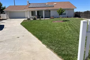12206 Moonlit Ct, Victorville, CA 92392 - Photo 11
