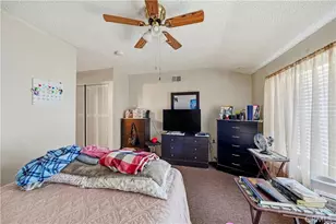 2731 W Victoria St, Rialto, CA 92376 - Photo 25