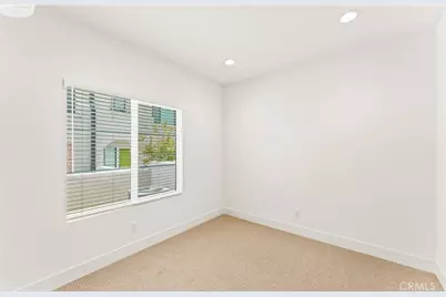 102 Sorrel Court, Burbank, CA 91506 - Photo 3