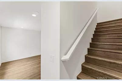 102 Sorrel Court, Burbank, CA 91506 - Photo 21