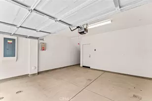 102 Sorrel Ct, Burbank, CA 91506 - Photo 31