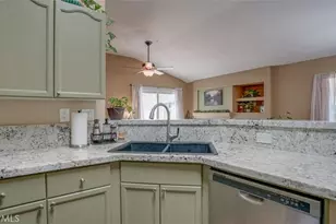14773 Foxfield Ln, Fontana, CA 92336 - Photo 13