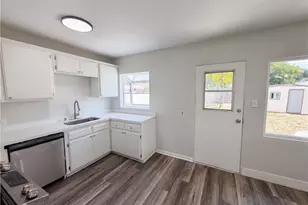 1441 Pepper Tree Ln, San Bernardino, CA 92404 - Photo 7
