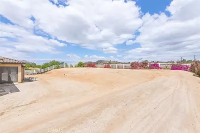 17970 Wildwood Creek Rd, Riverside, CA 92504 - Photo 41