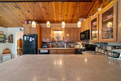 1004 Wendy Avenue, Big Bear City, CA 92314 - Photo 19