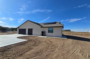6221 Merced, Oak Hills, CA 92344 - Photo 51
