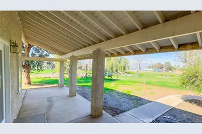 16201 Alta Cresta Avenue, Riverside, CA 92508 - Photo 37