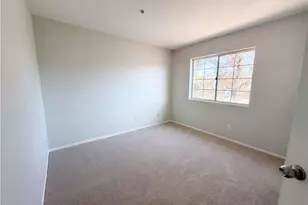 2565 W Fairview Dr, Rialto, CA 92377 - Photo 11