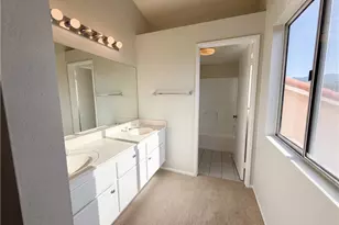 2565 W Fairview Dr, Rialto, CA 92377 - Photo 19