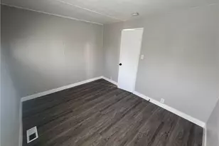19127 Danbury, Hesperia, CA 92345 - Photo 17