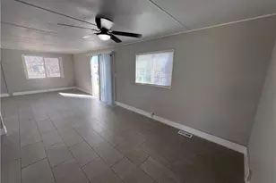 19127 Danbury, Hesperia, CA 92345 - Photo 9