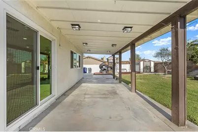 2007 W Windhaven, Rialto, CA 92377 - Photo 27