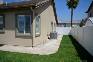 28305 Tiara Ct, Highland, CA 92346 - Photo 29