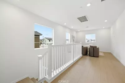 23716 Wilcox Drive, Newhall, CA 91321 - Photo 13