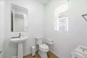 23716 Wilcox Dr, Newhall, CA 91321 - Photo 21