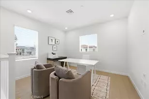 23716 Wilcox Dr, Newhall, CA 91321 - Photo 15