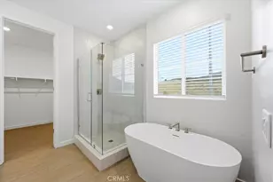 23716 Wilcox Dr, Newhall, CA 91321 - Photo 19