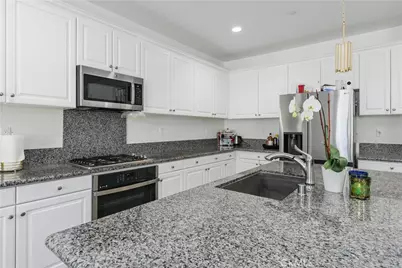32690 Ascot Hill Circle, Wildomar, CA 92595 - Photo 11