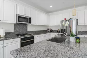 32690 Ascot Hl Cir, Wildomar, CA 92595 - Photo 11