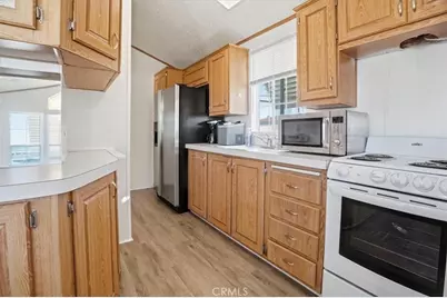 1295 S Cawston #11, Hemet, CA 92545 - Photo 7