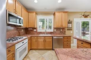 235 Gulfstream Ln, Norco, CA 92860 - Photo 13