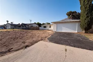 27807 Pluto St, Highland, CA 92346 - Photo 15