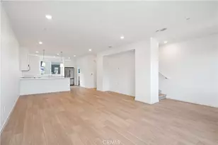 27318 Bear Creek Ln, Valencia, CA 91381 - Photo 11