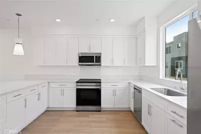 27318 Bear Creek Lane, Valencia, CA 91381 - Photo 13