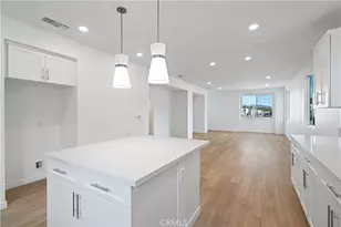 27314 Bear Creek Ln, Valencia, CA 91381 - Photo 17