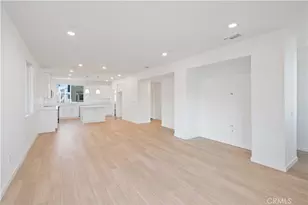 27314 Bear Creek Ln, Valencia, CA 91381 - Photo 11