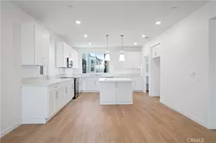 27314 Bear Creek Ln, Valencia, CA 91381 - Photo 13