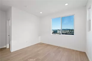 27314 Bear Creek Ln, Valencia, CA 91381 - Photo 29