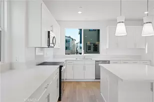 27314 Bear Creek Ln, Valencia, CA 91381 - Photo 15