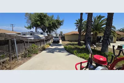 21475 Webster, Perris, CA 92570 - Photo 45