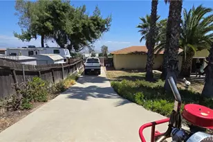 21475 Webster, Perris, CA 92570 - Photo 45