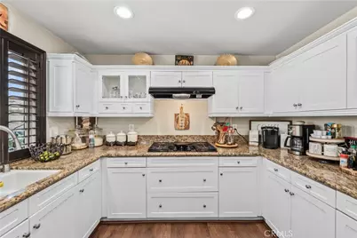 7925 Hemingway Court, Fontana, CA 92336 - Photo 15